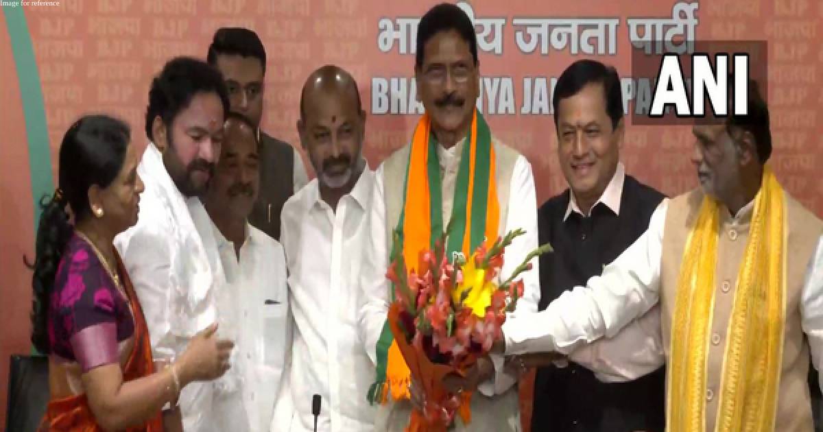 Ex-Telangana Congress MLA Shashidhar Reddy joins BJP